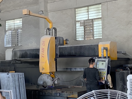 5100kg সেতু কাটার মেশিন স্বয়ংক্রিয় টেবিল আন্দোলন সঙ্গে 15m3/H জল খরচ