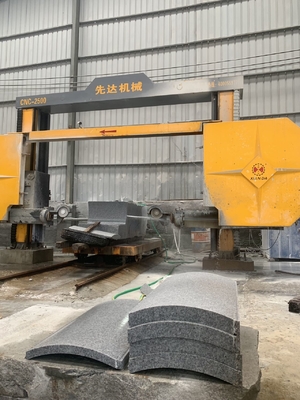 1600mm চাকা ব্যাসার্ধ CNC মেশিন সঠিক কাটিয়া সঙ্গে ডায়মন্ড তারের দেখেছি