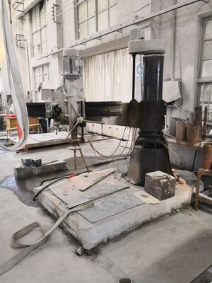 কবর পাথর, পাথর লণ্ঠন, ওয়াশিং সিঙ্ক জন্য ড্রিলিং মেশিন